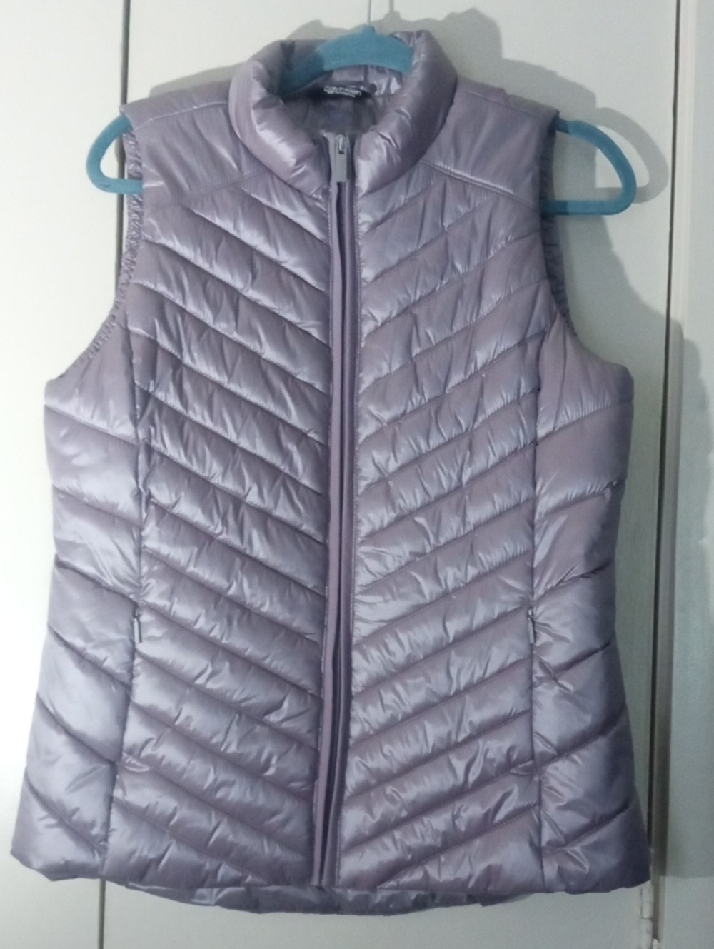 Calvin Klein Performance Water Repellant Quilted Vest with Zip Pockets M